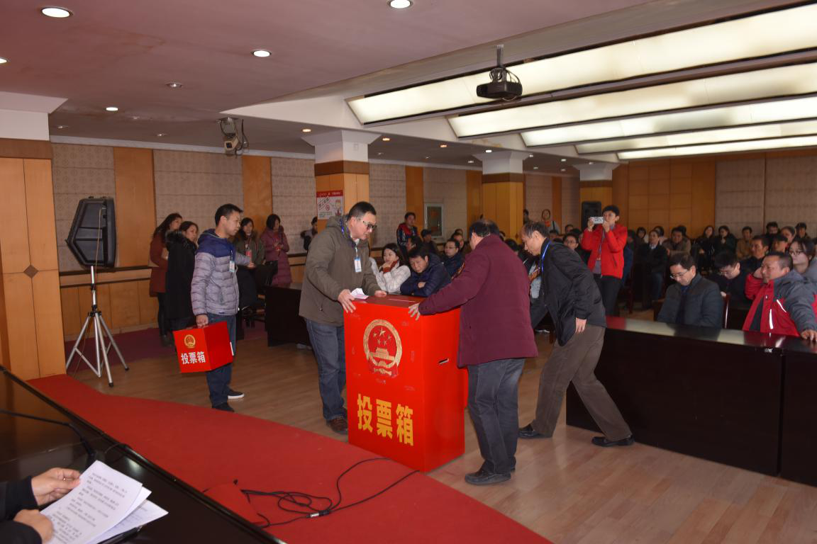 江西長(zhǎng)運(yùn)股份有限公司黨委副書記、董事會(huì)秘書吳隼被補(bǔ)選為南昌市西湖區(qū)第十六屆人民代表大會(huì)代表