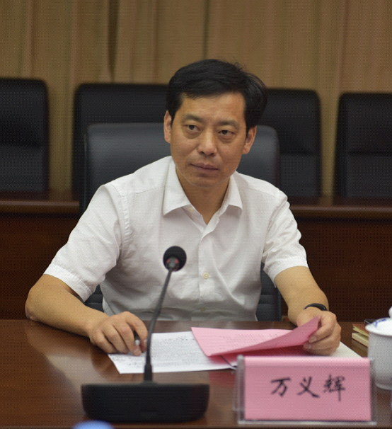 市政公用集團(tuán)黨委副書記、總經(jīng)理萬(wàn)義輝調(diào)研江西長(zhǎng)運(yùn)