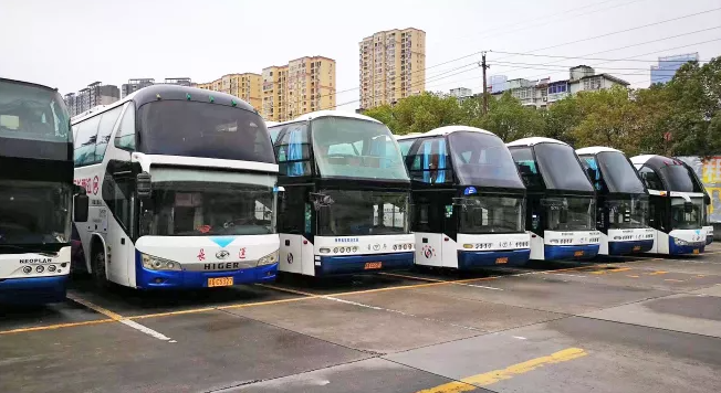 都市城際公交八項舉措 確?！半p節(jié)”運輸平穩(wěn)