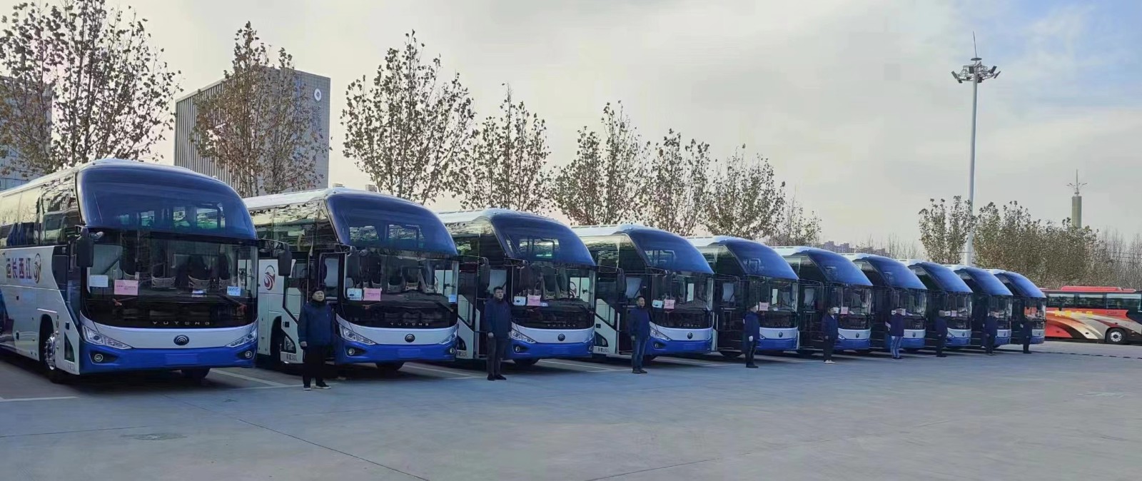 都市城際公交：2分鐘接單，20分鐘出發(fā)！高效完成緊急用車任務(wù)
